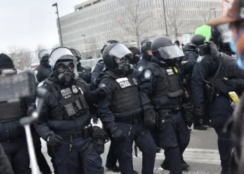 قل كتيبتي جند جوا من ألاسكا تمهيدا لنشرهما في مينيسوتا