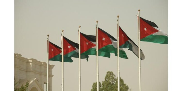 مختصون: الوعي والقانون خط الدفاع لحماية الخصوصية على منصات التواصل بالأردن