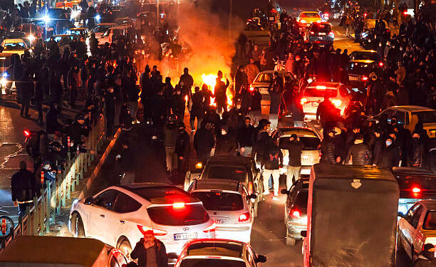 أكسيوس: ترامب قرر أخذ مزيد من الوقت للتفكير بشأن إيران