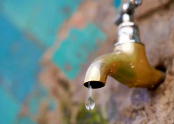 الزعبي: وزير المياه في برج عاجي والبنية التحتية رديئة