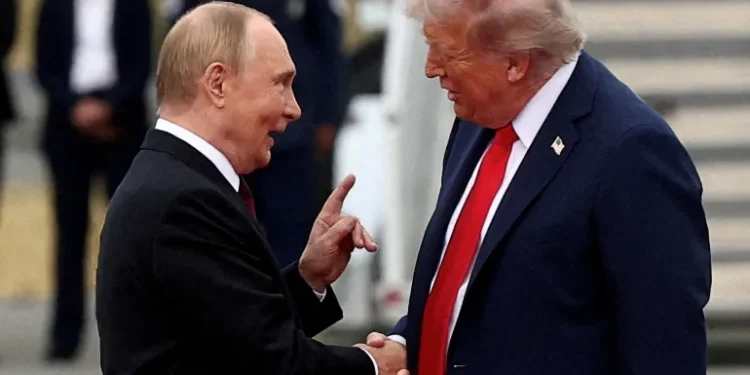 أوكرانيا مقابل غرينلاند.. مخاوف أوروبية من طموحات ترامب