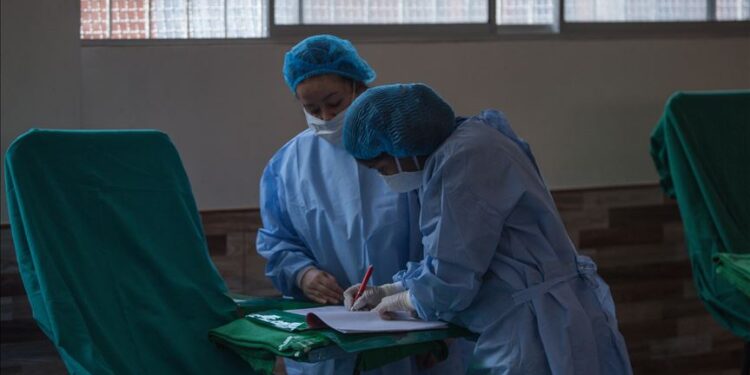 الحكومة تبحث تشغيل الممرضين الأردنيين في ايطاليا