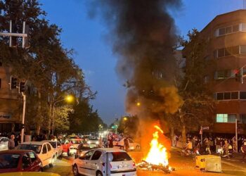 مسؤول إيراني: حصيلة قتلى الاحتجاجات بلغت 2000 شخص