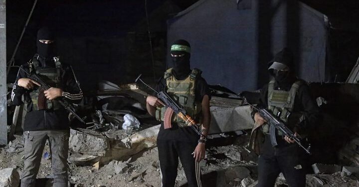 إسرائيل تمهل حماس 60 يوما لنزع السلاح وتهدد باستئناف الحرب