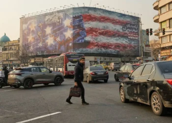 الولايات المتحدة تحث مواطنيها على مغادرة إيران “الآن”