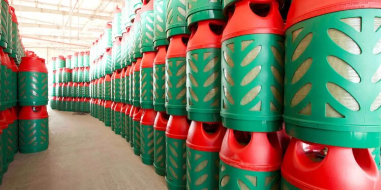 هيئة الطاقة : لم تمنح رخصة لتعبئة أو تداول الأسطوانات البلاستيكية في السوق المحلية