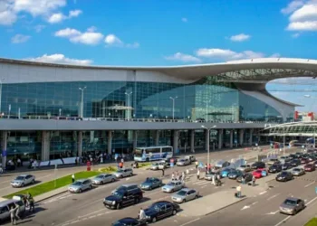 مصر تمنع دخول السوريين من عدة دول باستثناء حاملي الإقامة