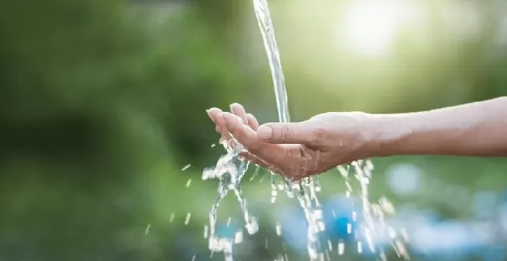 وزير المياه: ملتزمون بتنفيذ مشروع الناقل الوطني وفق أعلى المعايير