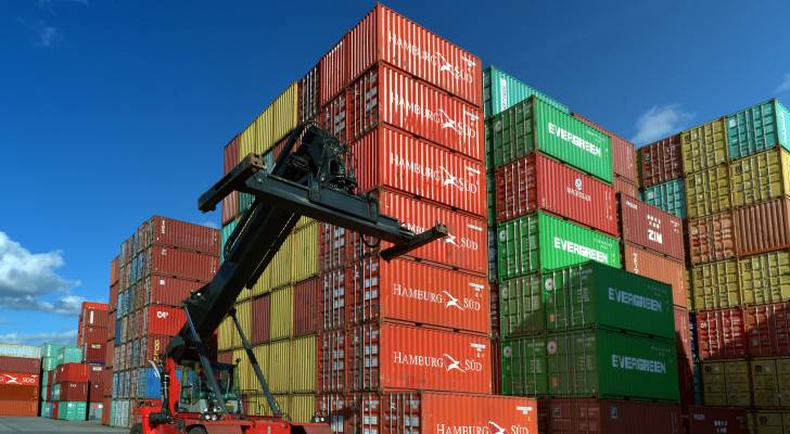 الصناعة والتجارة : الصادرات الأردنية تجاوزت 13 مليار دولار العام الماضي