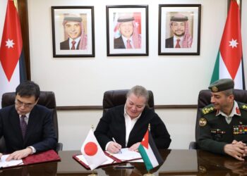 منحة يابانية لتزويد الخدمات الطبية بأجهزة ومعدات طبية