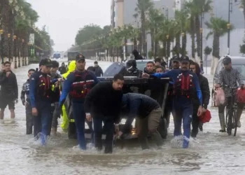 المغرب يعلن 4 مدن مناطق منكوبة إثر فيضانات واسعة