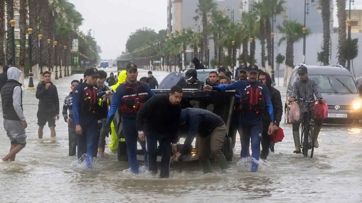 المغرب يعلن 4 مدن مناطق منكوبة إثر فيضانات واسعة