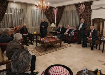 السفير الأمريكي في مضارب العجارمة بأم البساتين