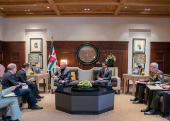 الملك يستقبل رئيس أركان الجيش الفرنسي