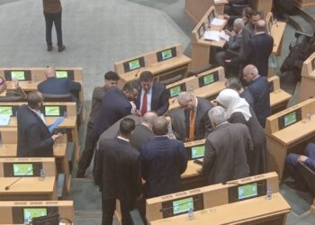 تعرض النائب صالح العرموطي لوعكة صحية مفاجئة تحت قبة البرلمان