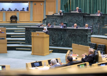 مجلس النواب يقر 11 مادة من مشروع قانون الغاز لسنة 2025