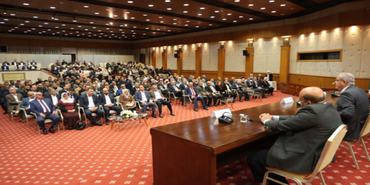 وزير الصحة بحضور 600 مدير مستشفى ومركز صحي: جميعكم مسؤول أمامي