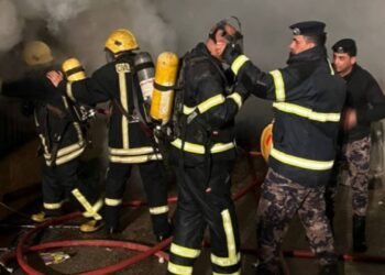 إصابة شخص وزوجته إثر حريق منزل في وادي الحجر بالزرقاء