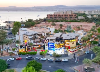 قرار جديد.. مجمع العقبة القديم أصبح موقفًا للسيارات