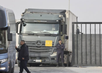 أبو عاقولة: قرار سوريا باعتماد نظام باك تو باك أفقد الأردن ميزتي الوقت والكلفة