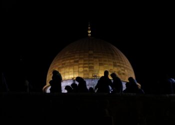 الاحتلال يحدد أعداد مصلي الأقصى ويمدد ساعات الاقتحامات في رمضان