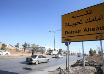 الأمانة: ​إغلاقات وتحويلات مرورية لتوسعة تقاطع الاستقلال غدًا