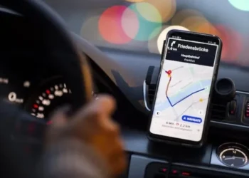 بين الإنذار وإلغاء الترخيص.. هيئة النقل تتوعد التطبيقات الذكية المخالفة للتسعيرة