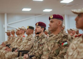ولي العهد يزور مركز تدريب خدمة العلم ويطلع على سير البرامج التدريبية