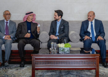 ولي العهد: العمل جار لرفع كفاءة العمل الحكومي لتجويد الخدمات المقدمة للمواطنين