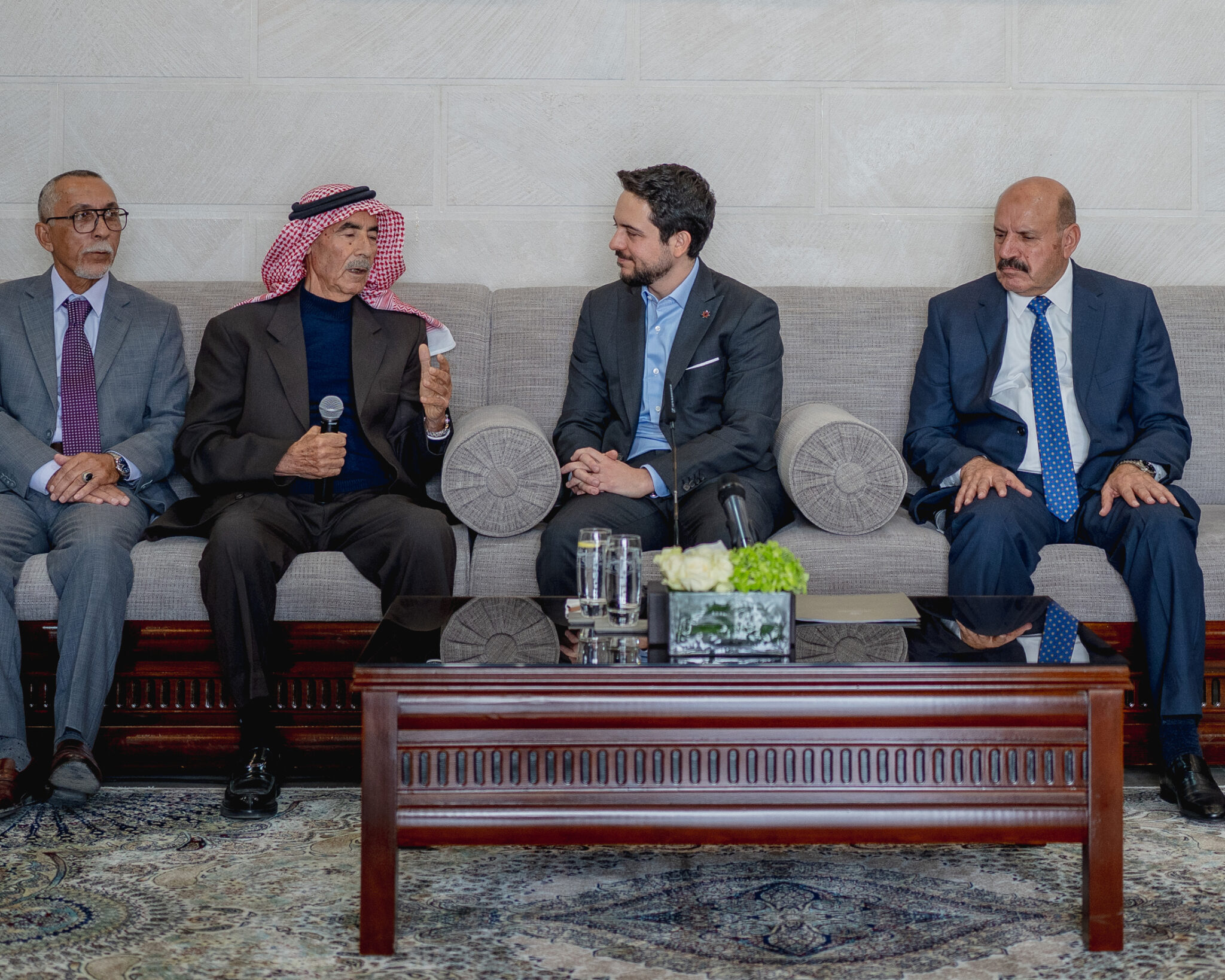 ولي العهد: العمل جار لرفع كفاءة العمل الحكومي لتجويد الخدمات المقدمة للمواطنين