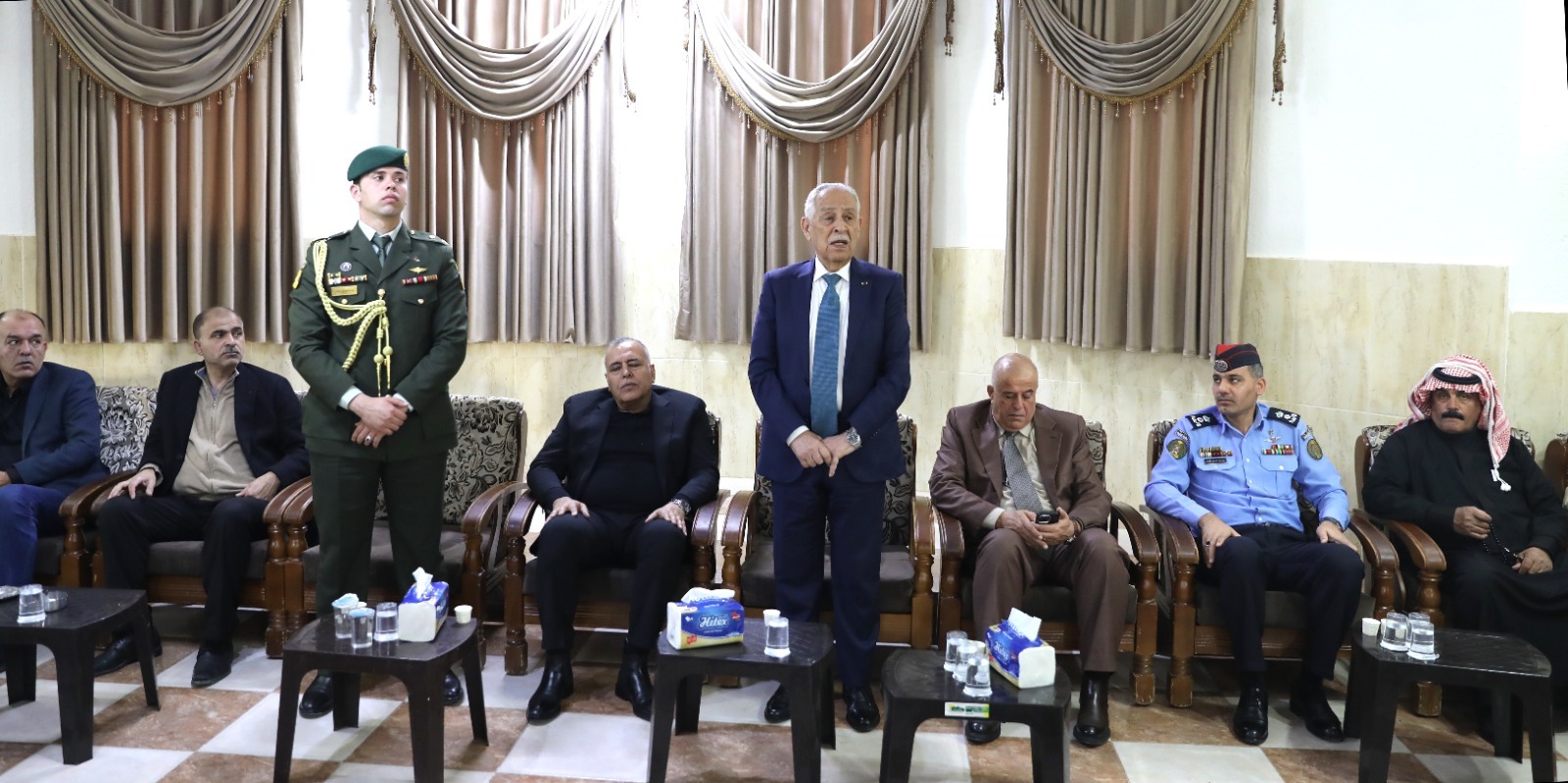 مندوبا عن الملك وولي العهد…العيسوي يعزي عشائر العجولين والشوابكة والمساعدة