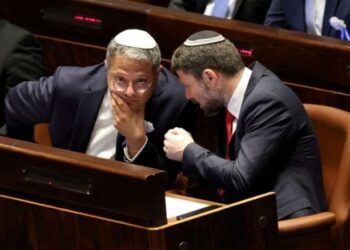 سموتريتش يدعو لتهجير الفلسطينيين من الضفة وغزة وإلغاء اتفاقيات أوسلو