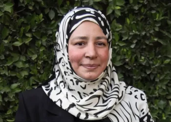بعد غياب 8 سنوات.. عبلة كامل تعود وتثير ضجة بـ”إعلان”