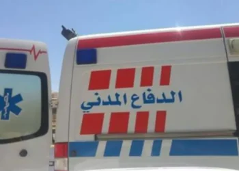 وفاة و4 إصابات بحادث تصادم على الطريق الصحراوي
