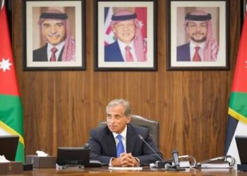 رئيس الوزراء يلتقي كتلة الميثاق النيابية ويبحث تعديلات قانون الضمان الاجتماعي