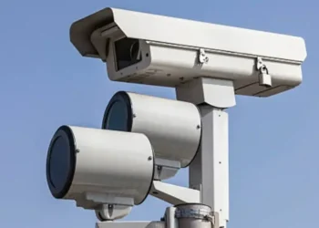أمانة عمّان تطرح عطاء لتشغيل أكثر من 3 آلاف كاميرا ذكية لرصد المرور والمخالفات