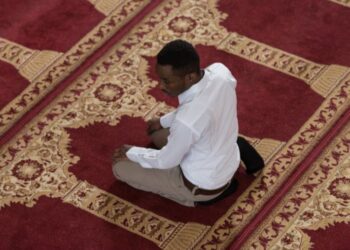 الأوقاف تحدد وقت إقامة صلاتي الفجر والعشاء في رمضان