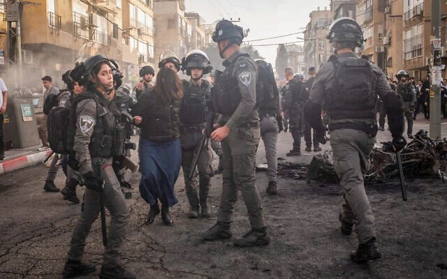 نتنياهو يعلّق على حادثة مطاردة الحريديم لمجندتين: عمل خطير