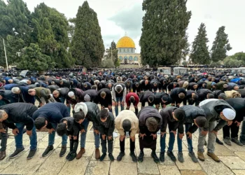 10 آلاف فلسطيني فقط.. الاحتلال يقيد صلاة الجمعة في الأقصى برمضان
