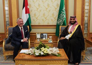 الملك يغادر أرض الوطن في زيارة إلى السعودية