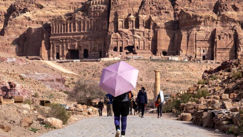 خفض تذاكر دخول الأجانب إلى البترا من 50 إلى 25 دينارا