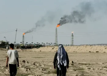 العراق يباشر تصدير النفط عبر تركيا بعد إغلاق مضيق هرمز
