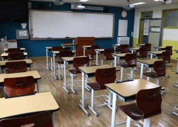 مدارس خاصة تعطل الطلبة الخميس وتتحدى بلاغ رئيس الوزراء