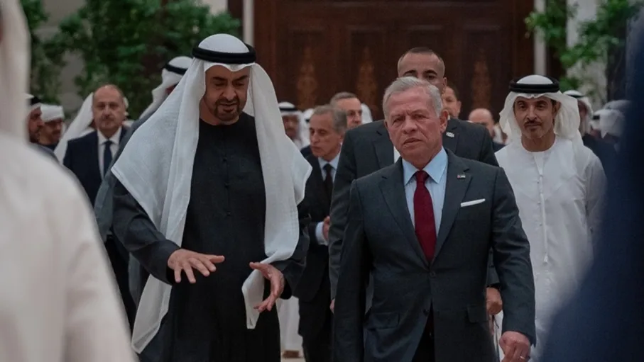 الملك يعزي باستشهاد اثنين من منتسبي القوات المسلحة الإماراتية