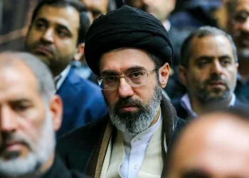 مجتبى خامنئي: الهجمات التي استهدفت تركيا وعُمان لم تنفذها إيران