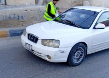 قبل أذان المغرب بدقائق.. متطوعون يسابقون الزمن لإفطار الصائمين على الطرقات