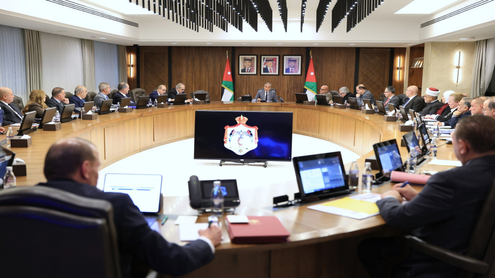 رئيس الوزراء: اللجوء لوضع سقوف سعرية للسلع الأساسية