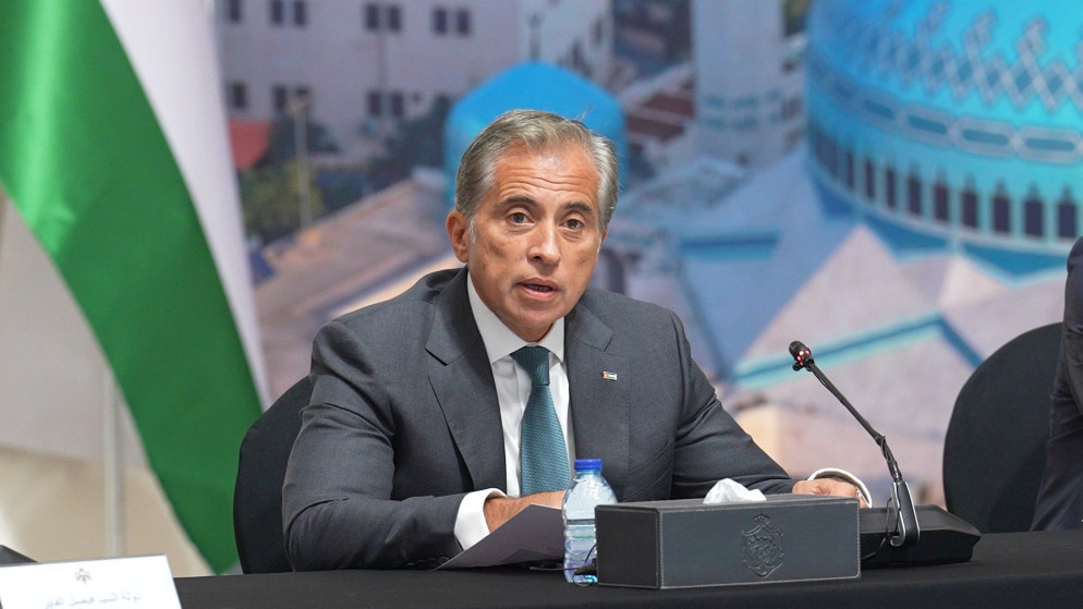 رئيس الوزراء يصدر بلاغاً لترشيد الاستهلاك وضبط الإنفاق في جميع المؤسَّسات الحكوميَّة