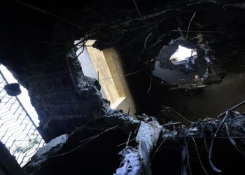استشهاد 3 فلسطينيات وإصابة 13 آخرين جراء سقوط شظايا صاروخ إيراني
