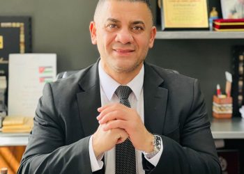من يدير العملية التعليمية مجموعات الواتس آب أم وزارة التربية و التعليم!!